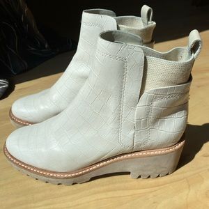 Dolce Vita white snake skin boots. Size 8